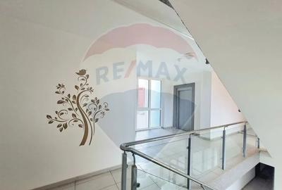 Apartament cu 2 camere semidecomandat, mobilat în Romanilor - 10