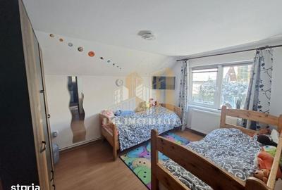 Casă cu 6 camere cu Teren 720 Mp în Bran - 2