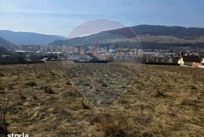 Teren de 2606 mp, în Central - 8