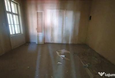 Apartament cu 5 camere semidecomandat în Central - 7