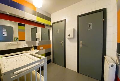 Spatiu de joaca interior + zona de socializare pentru parinti si bunici Spatiu de joaca interior + zona de socializare pentru parinti si bunici - 10