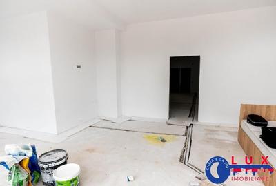 Spațiu comercial, de 120 mp, în E3 - 14
