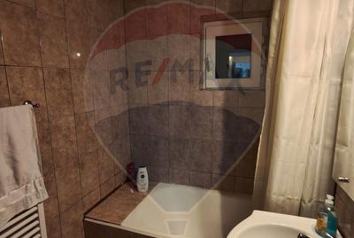 Apartament cu 3 camere în 1 Mai - 10