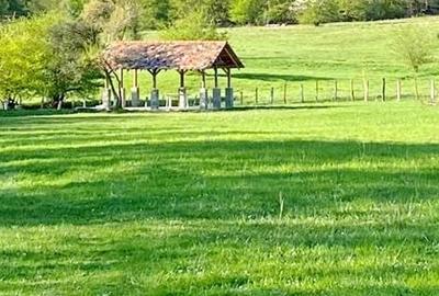 Teren superb Rasnov cu priveliste si rau - 8