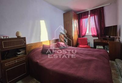 Apartament cu 4 camere, centrala proprie, zona Dacia - 7