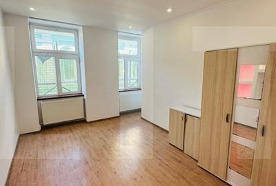 Apartament de vanzare, cu 3 camere, zona ultracentrala - 8