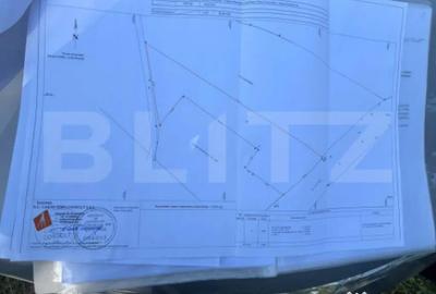 Teren de 2000 mp, în Central