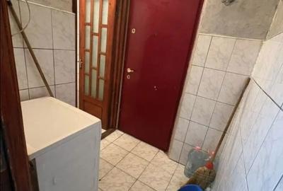 Garsonieră în Micro 13 - 2