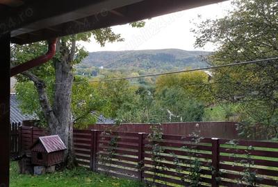 Casă cu 4 camere cu Teren 882 Mp în Cacica - 3