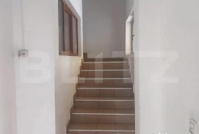 Spațiu comercial, de 300 mp, în Central - 6