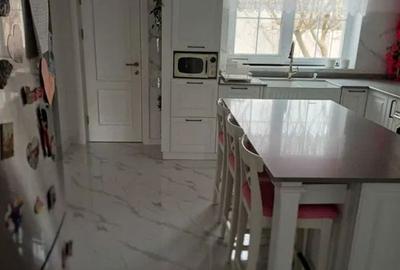 Casă cu 4 camere în Lazu - 3
