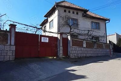 Casă cu 3 camere cu Teren 1500 Mp în Daia Română - 2