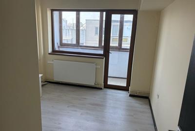 Apartament cu 4 camere decomandat în Central - 5