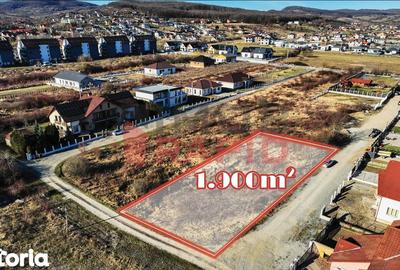 Teren de 1900 mp, în Central - 3