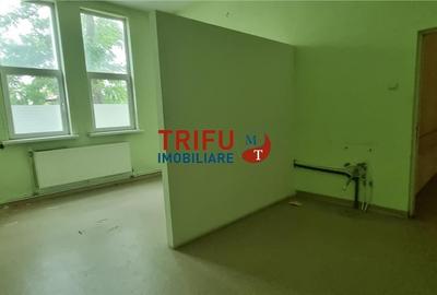 Spatiu comercial 270 mp de inchiriat Cetate pretabil clinica medicala - 2