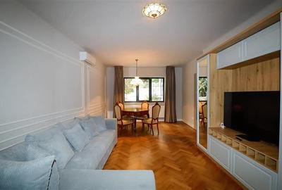 Apartament cu 2 camere decomandat, mobilat în Central