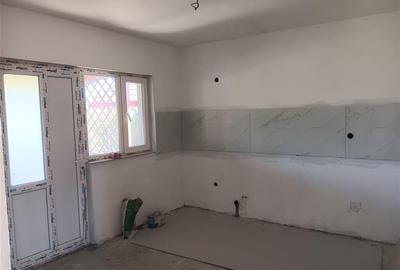 Casă cu 5 camere cu Teren 500 Mp în Oprișeni - 7