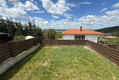 Casă cu 5 camere cu Teren 378 Mp în Dezmir - 14