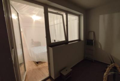 Apartament cu 2 camere decomandat în Berceni