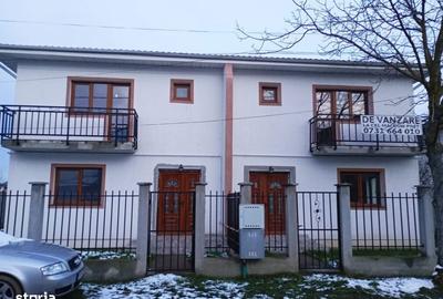 Casă cu 4 camere în Lacu - 16
