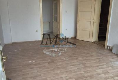 Duplex cu 3 camere cu Canalizare în Central - 5