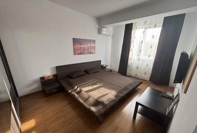 Apartament cu 3 camere semidecomandat, mobilat în Prelungirea Ghencea