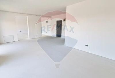 Spațiu comercial, de 72 mp, în Șelimbăr