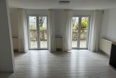 Apartament cu 2 camere decomandat în Zorilor