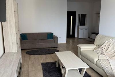 Apartament cu 3 camere decomandat, mobilat în Baza 3