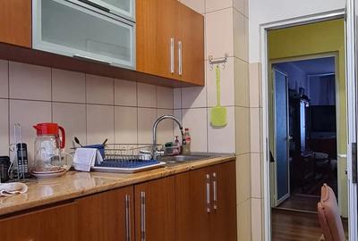 Ap. 3 camere decomandat, etaj 1, Tiglina 1 - 1