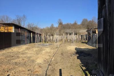 Casă cu 2 camere cu Teren 680 Mp în Central