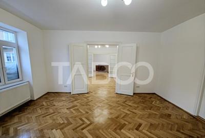 Spatiu de birouri de inchiriat 4 camere 122mp Centrul Istori - 1