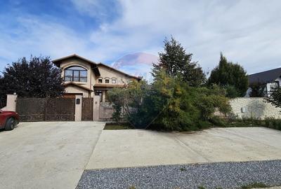 Casa / Vila de lux cu 6 camere de vanzare in Scheia, Suceava - 45