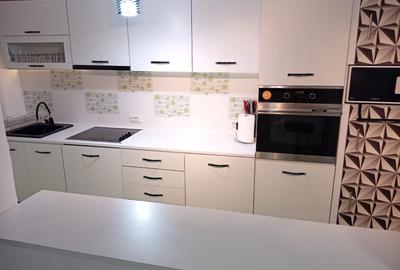 Apartament cu 3 camere decomandat în Central - 2