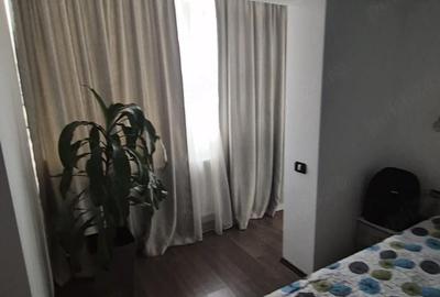 Apartament cu 3 camere decomandat în Străulești
