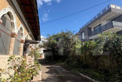 Casa de vanzare pentru renovare sau demolare zona pre - 12