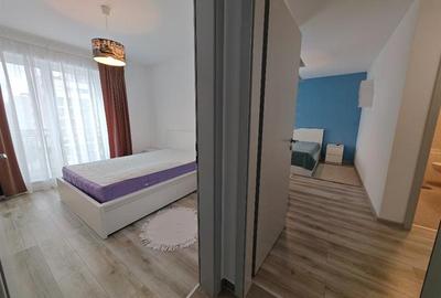 Apartament cu 3 camere decomandat, mobilat în Tractorul - 13