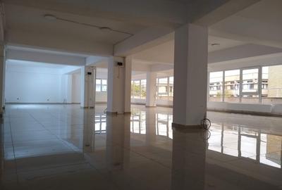 Birou, de 600 mp, în Ultracentral - 3