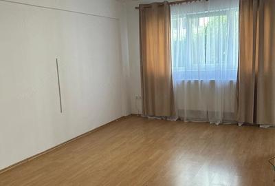 Garsonieră decomandată în Zorilor
