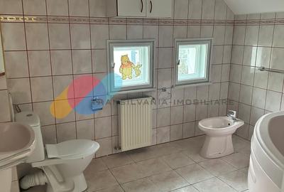 Casă individuală cu 7 camere cu Canalizare în Zorilor - 10