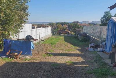 Casă cu 5 camere cu Teren 1000 Mp în Sângeorgiu de Mureș - 1