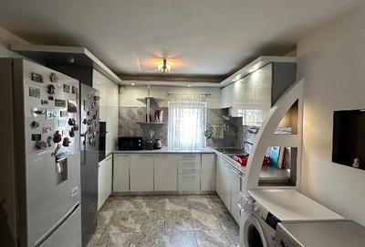 Apartament cu 3 camere decomandat în Mărăști - 3