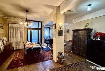 Apartament cu 3 camere decomandat în Ștefan cel Mare