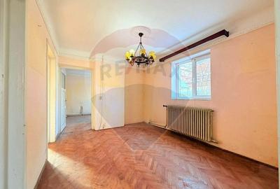 Casă cu 4 camere cu Teren 318 Mp în Gorjului - 9