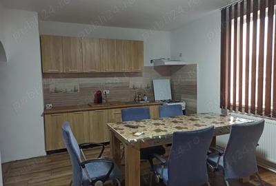 Apartament cu 6 camere în Tecuci - 1