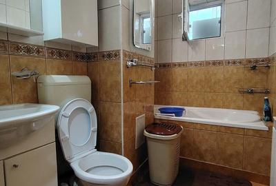 Apartament cu 3 camere decomandat în Central - 2