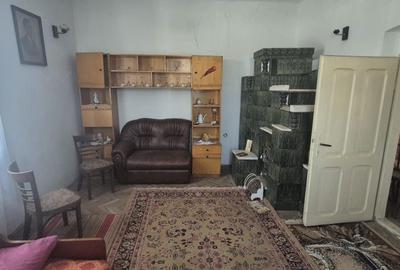 Casă cu 4 camere în Boureni - 8