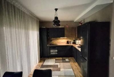 Vand casa individuala, parte dintr-un duplex - 6