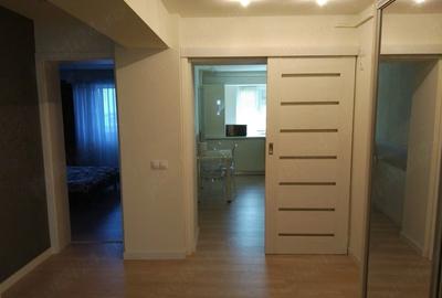 Apartament cu 3 camere decomandat în Central - 2
