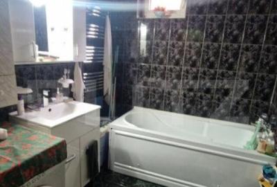 Casă cu 5 camere cu Canalizare în Centrul Civic - 10